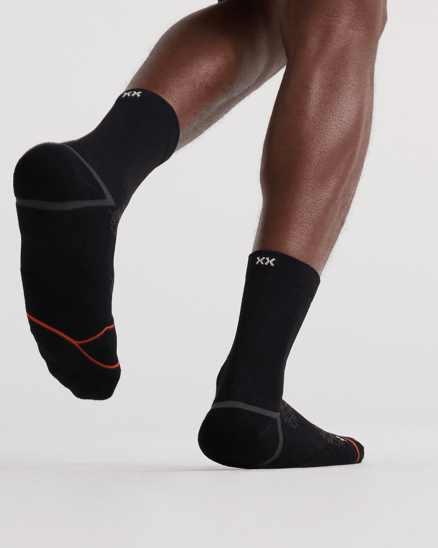 SAXX Foot Hold Mid-Weight Crew Sock - Black | Men’s
