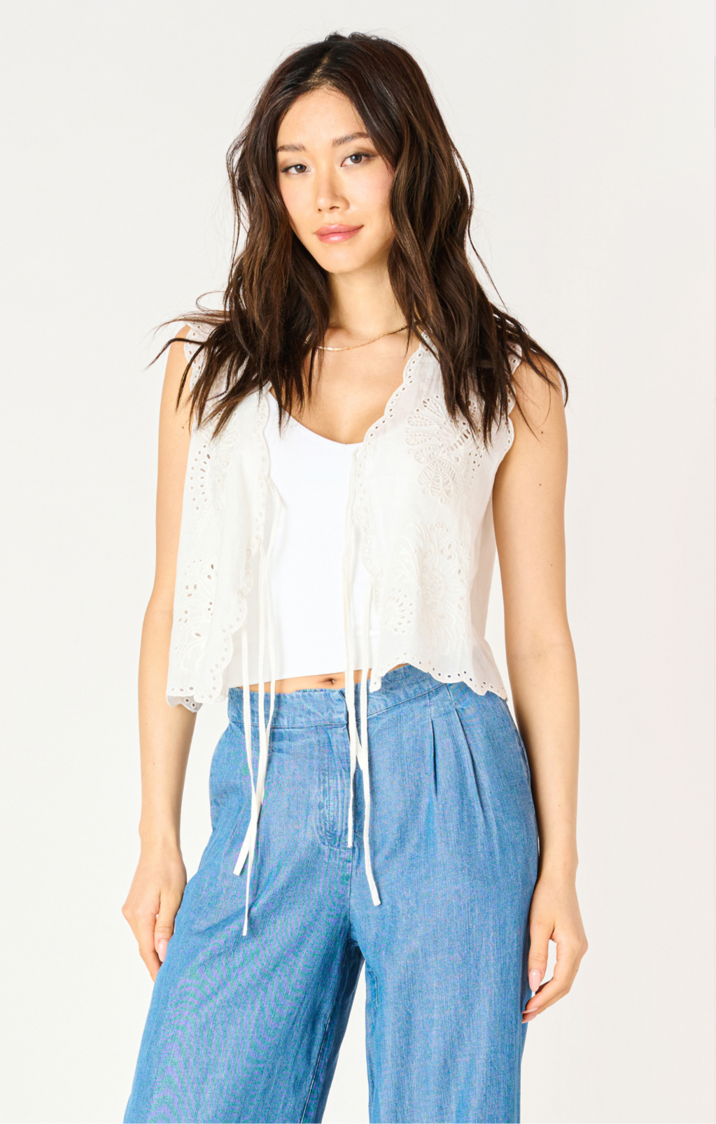 Dex Sleeveless Tie-Front Eyelet Top | Women’s