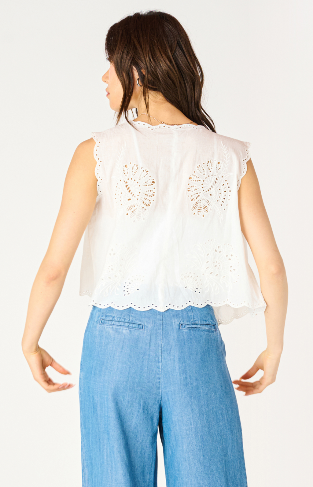 Dex Sleeveless Tie-Front Eyelet Top | Women’s