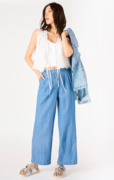 Dex Sleeveless Tie-Front Eyelet Top | Women’s