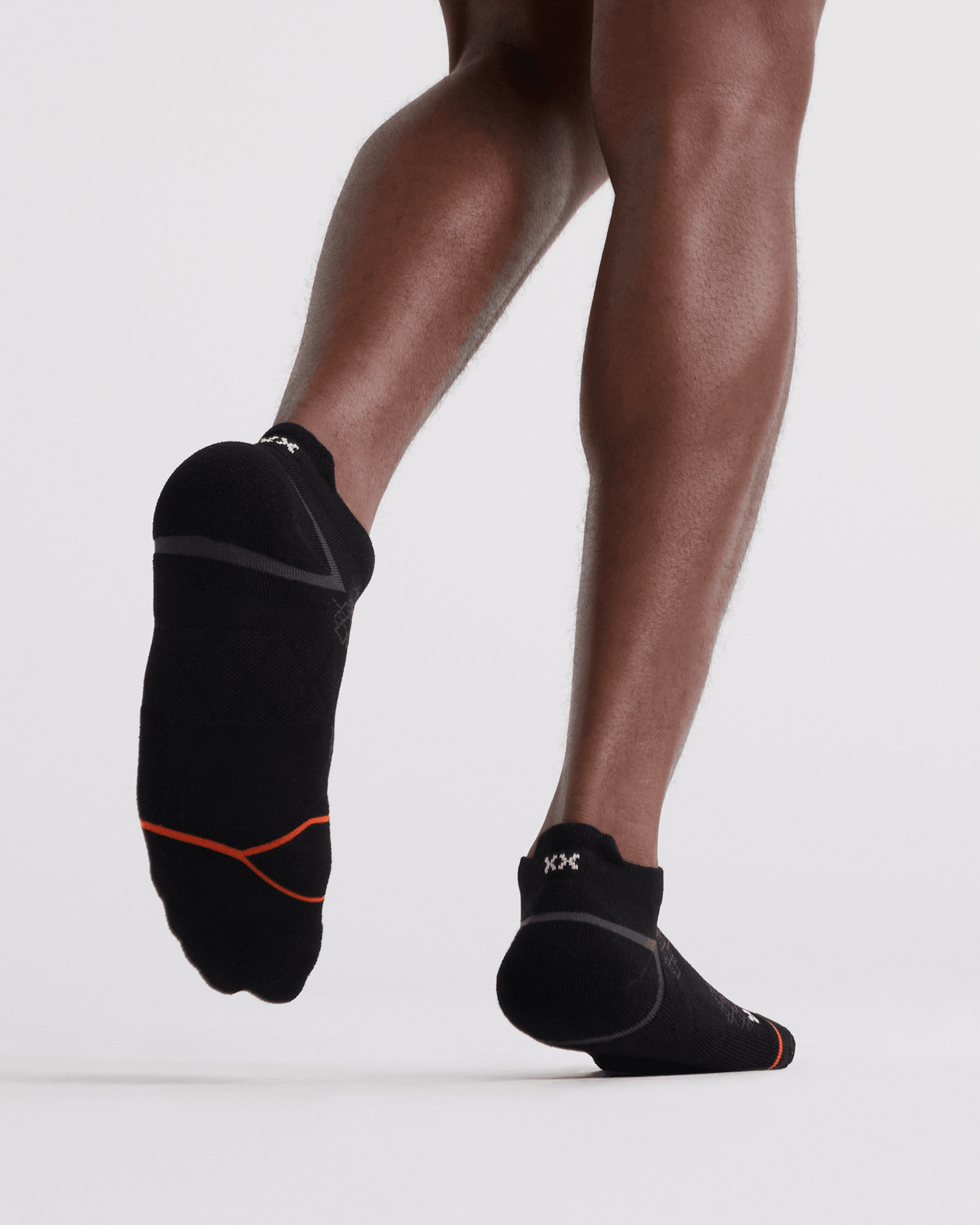 SAXX Foot Hold Mid-weight Low Show Socks - Assorted | Men’s