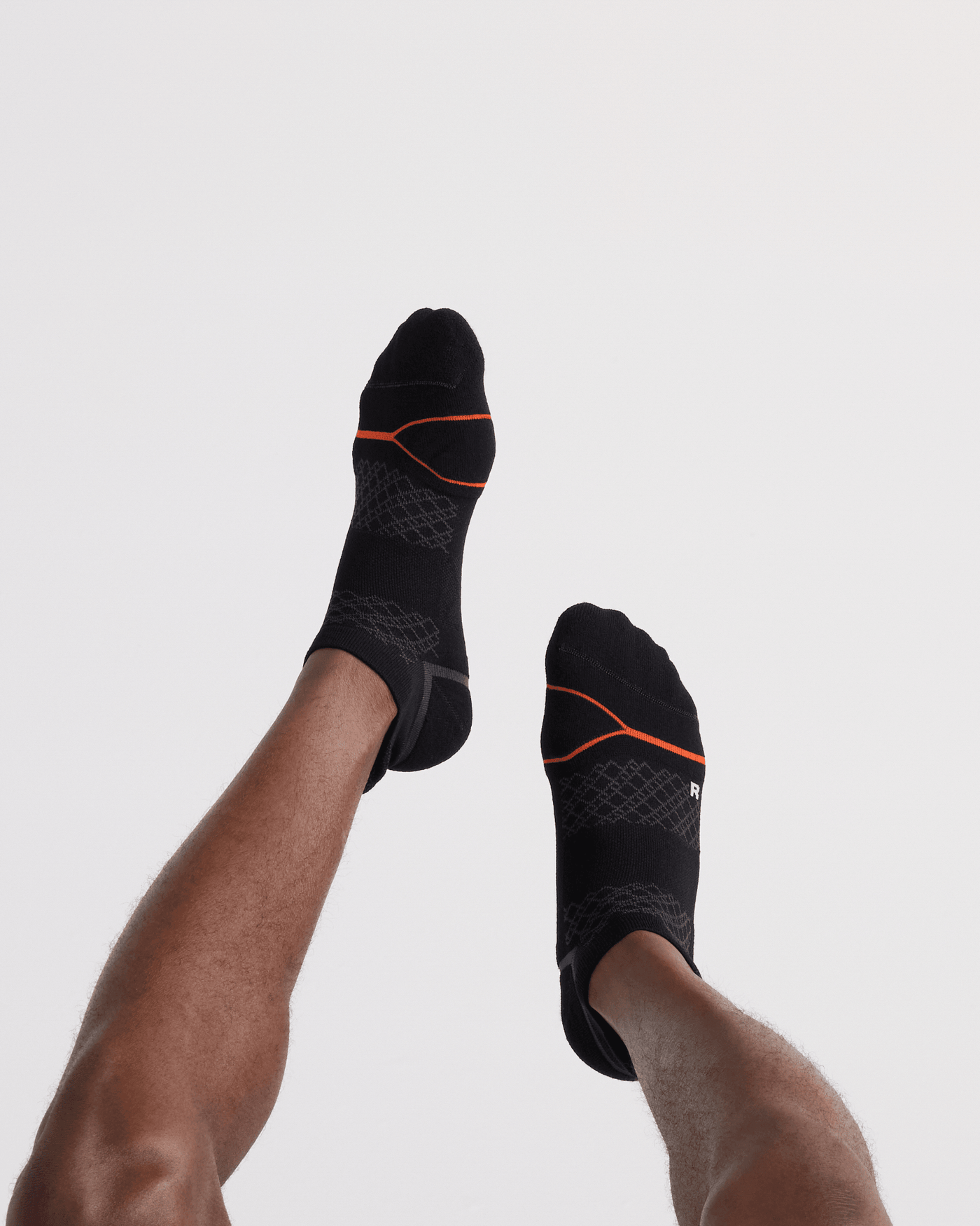 SAXX Foot Hold Mid-weight Low Show Socks - Assorted | Men’s