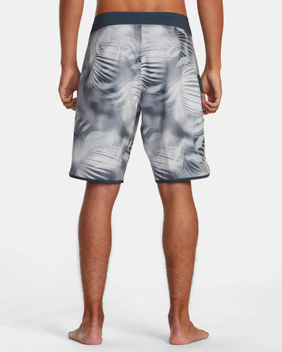 RVCA Spray Palm Eastern 20