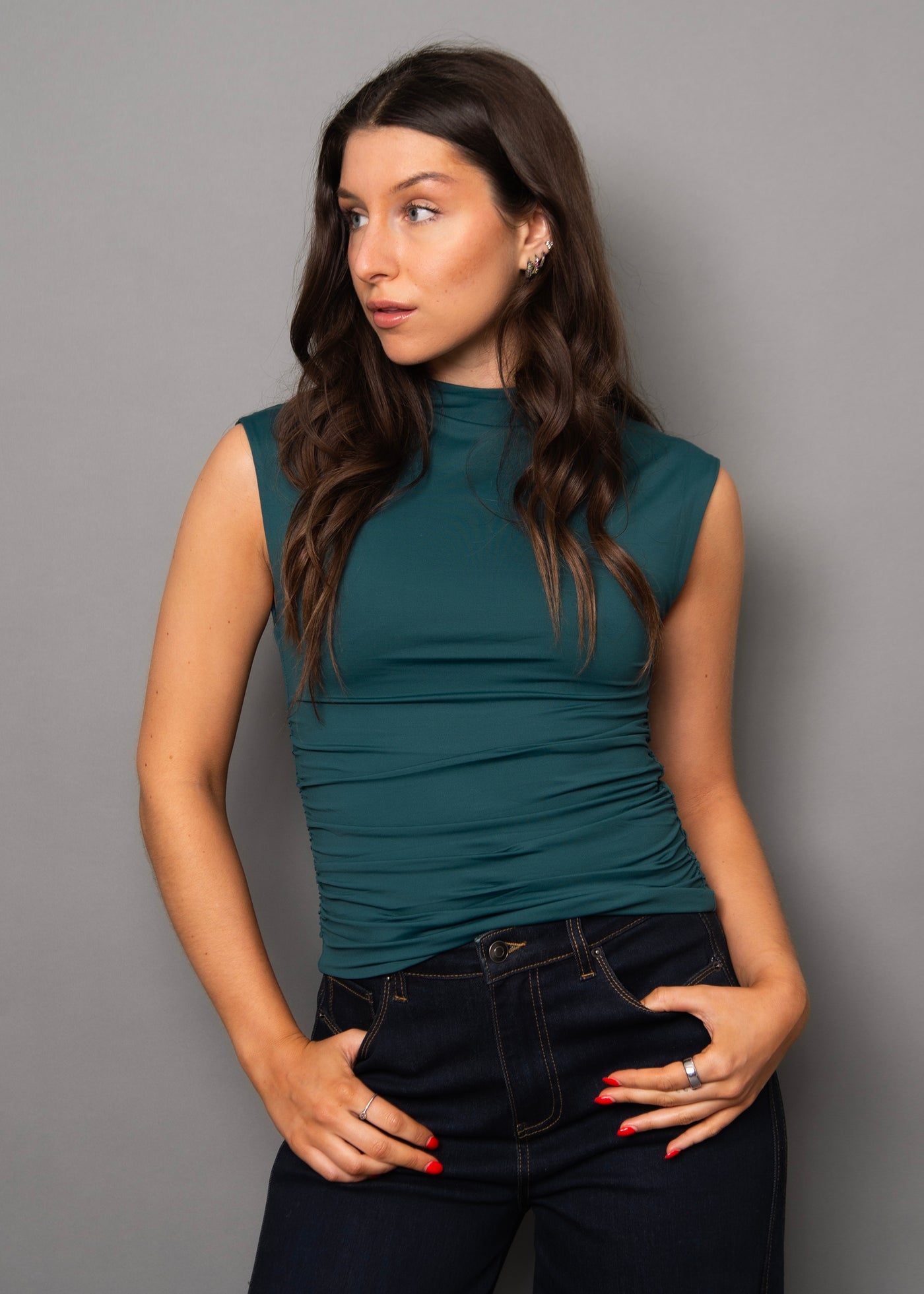 Second Skin Yve Extended Sleeve Funnel Neck Top - DK Hunter Green | Women’s