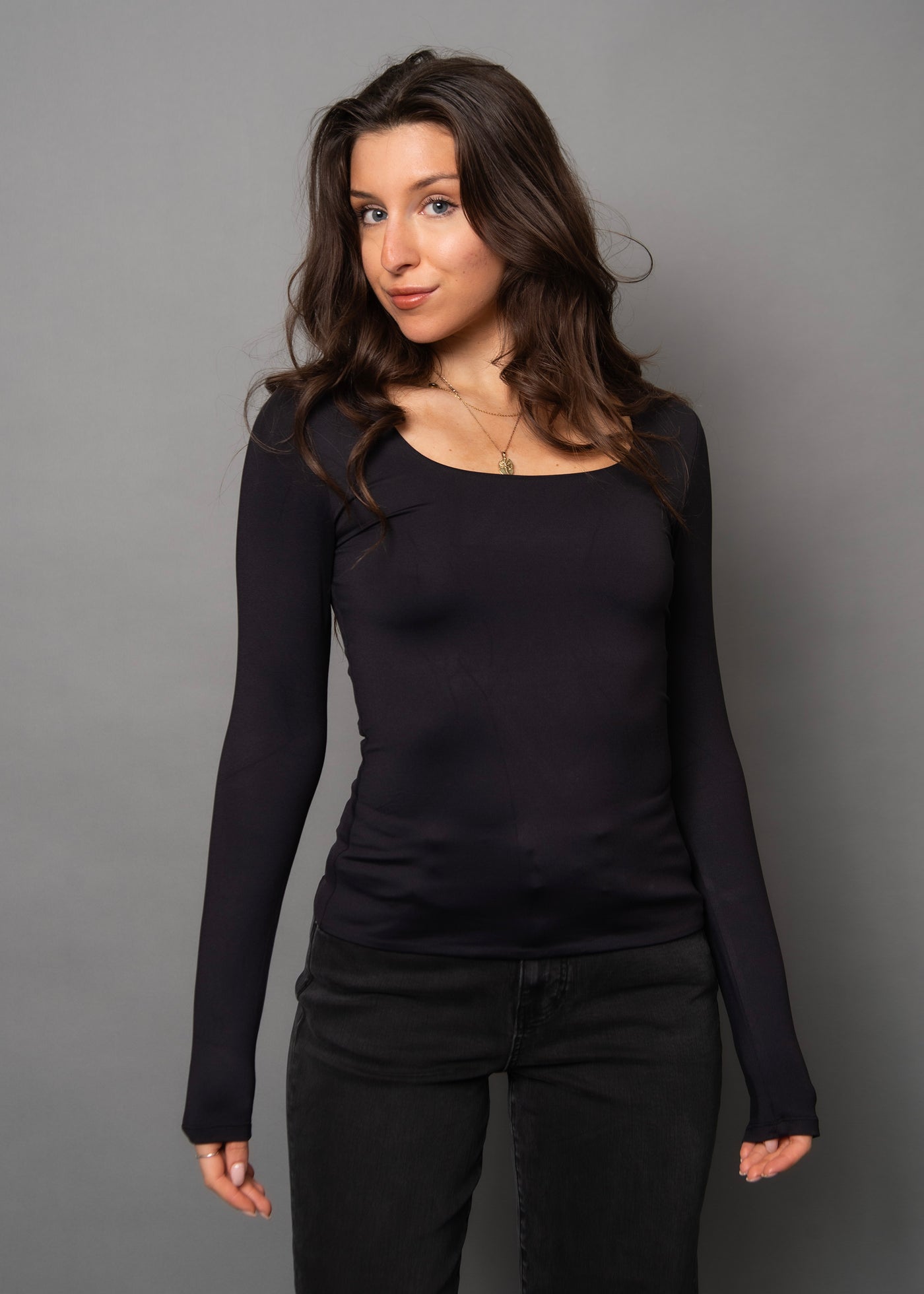 Second Skin Marianna 23 Long Sleeve Scoop Tank - Black | Women’s