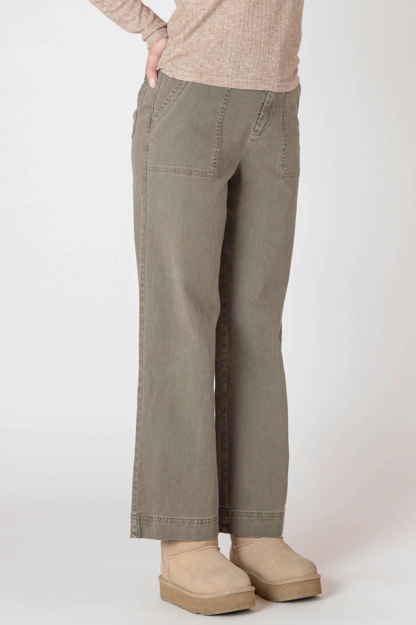 ROOM34 Straight Leg Pant - Army Green | Women’s